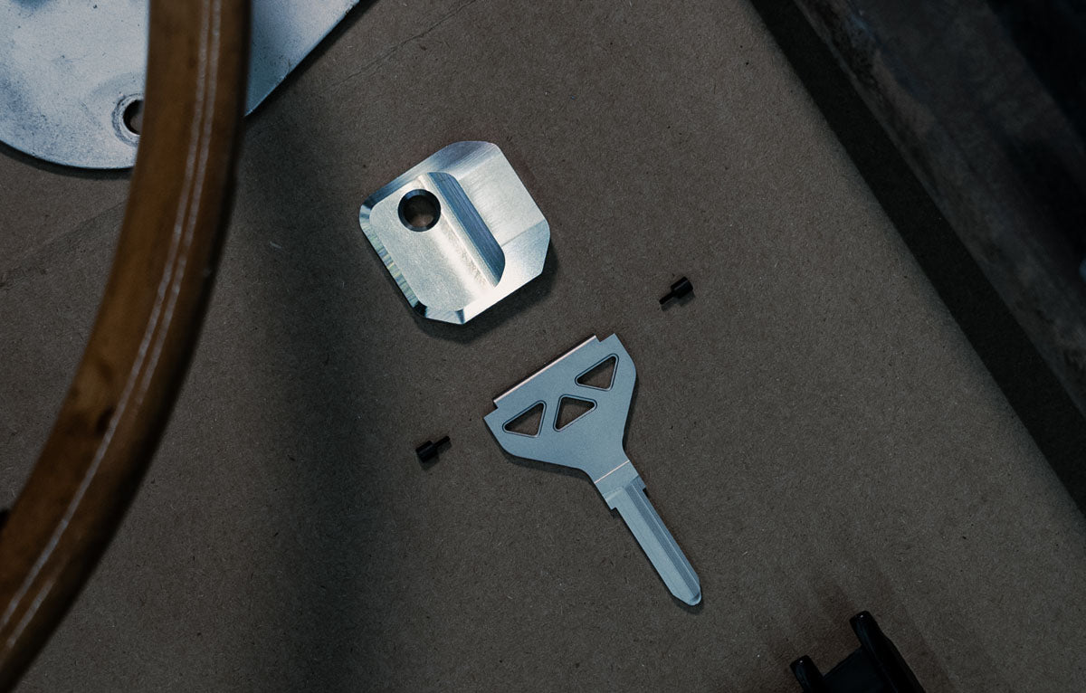 Titanium | Silver Core