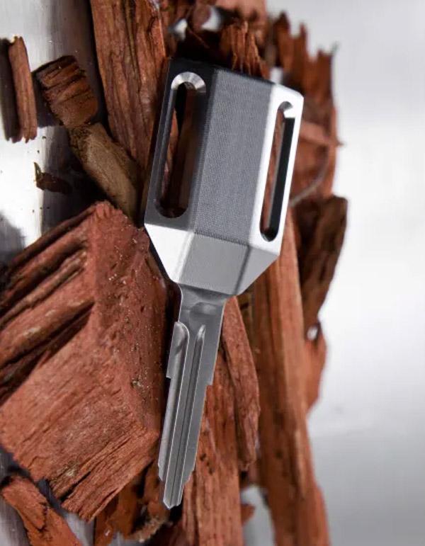 ACQUIRE MAG | Machined Key for Vintage Defenders
